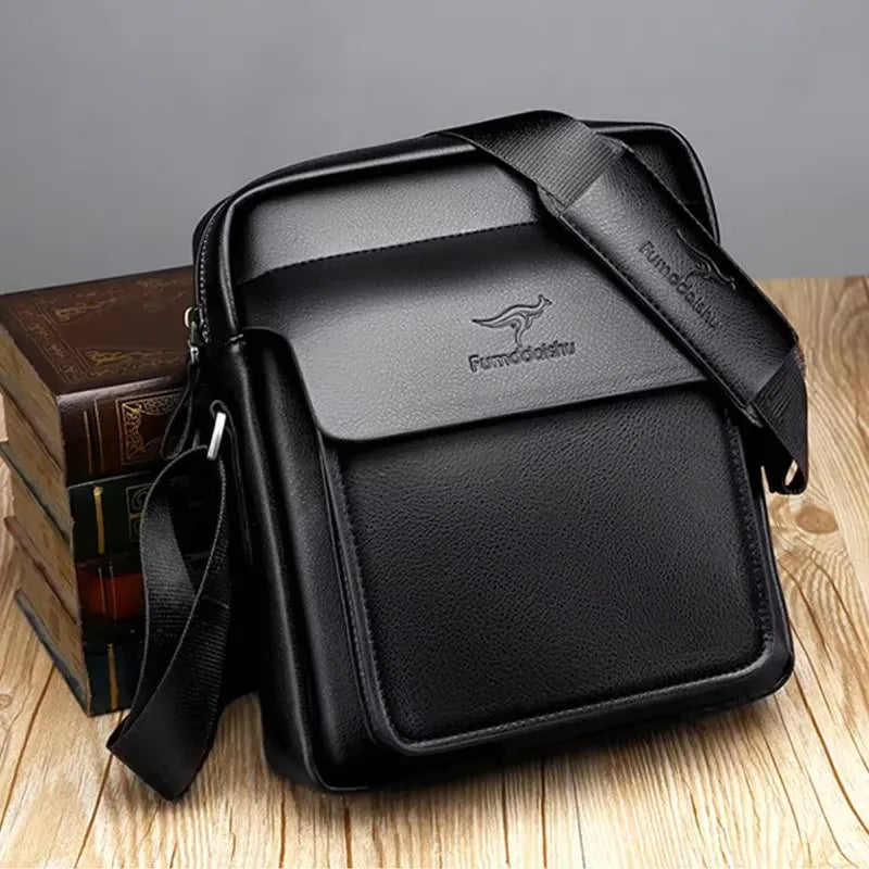 Bolsa Masculina Transversal de Couro Forms