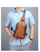 Bolsa Transversal Masculina em Couro Italiano