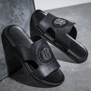 Chinelos de couro genuíno ao ar livre dos homens deslizamento em sandálias de couro casuais verão respirável à prova dwaterproof água meio arrasto confortável praia sapato preguiçoso