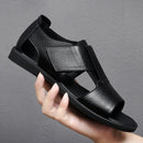 Sandálias romanas de couro genuíno para homens, chinelos de praia antiderrapantes, sapatos casuais luxuosos, versão britânica, coreano, verão