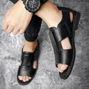 Sandálias romanas de couro genuíno para homens, chinelos de praia antiderrapantes, sapatos casuais luxuosos, versão britânica, coreano, verão