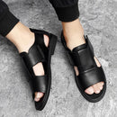 Sandálias romanas de couro genuíno para homens, chinelos de praia antiderrapantes, sapatos casuais luxuosos, versão britânica, coreano, verão