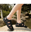 Sandálias de couro masculinas antiderrapantes sapatos planos sandálias de caminhada praia sandália romana moda macia tênis masculinos verão ao ar livre