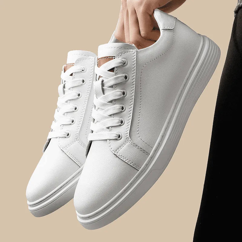 Tênis Masculino em Couro Branco Bolonha
